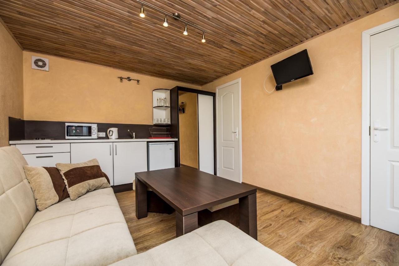 Holiday home Mediniai Nameliai Zibu 99 *