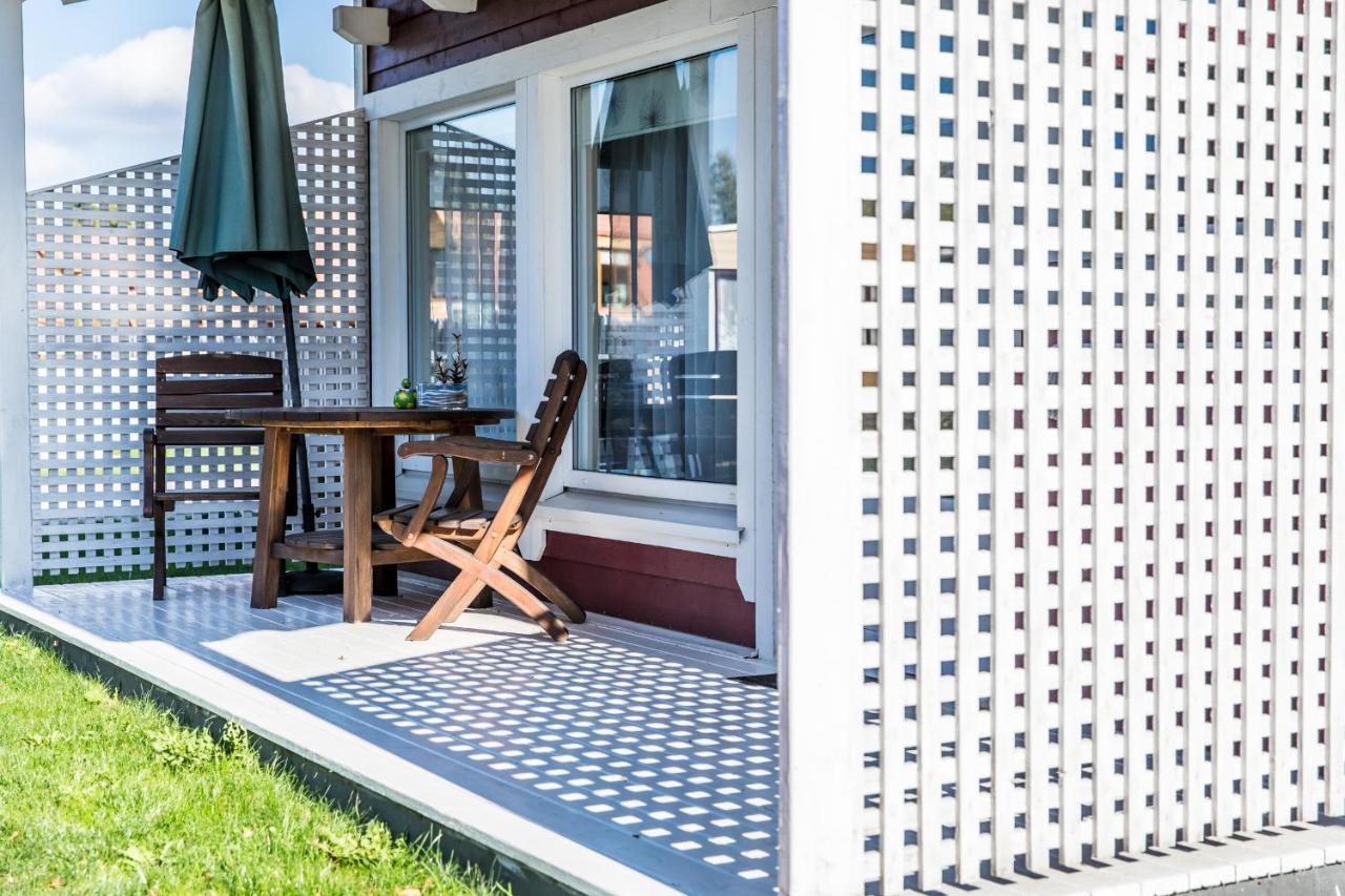 Mediniai Nameliai Zibu 99 Holiday home Sventoji