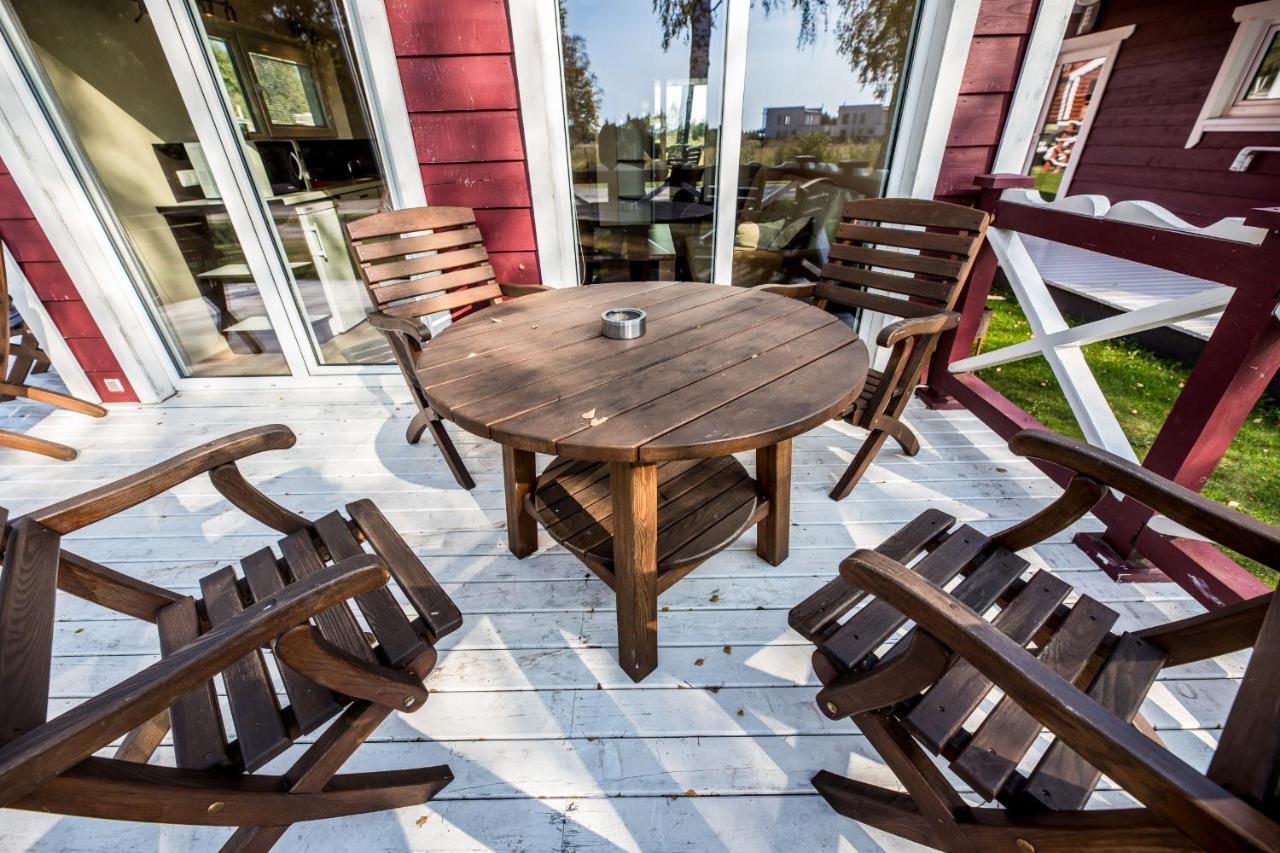 Mediniai Nameliai Zibu 99 Holiday home Sventoji